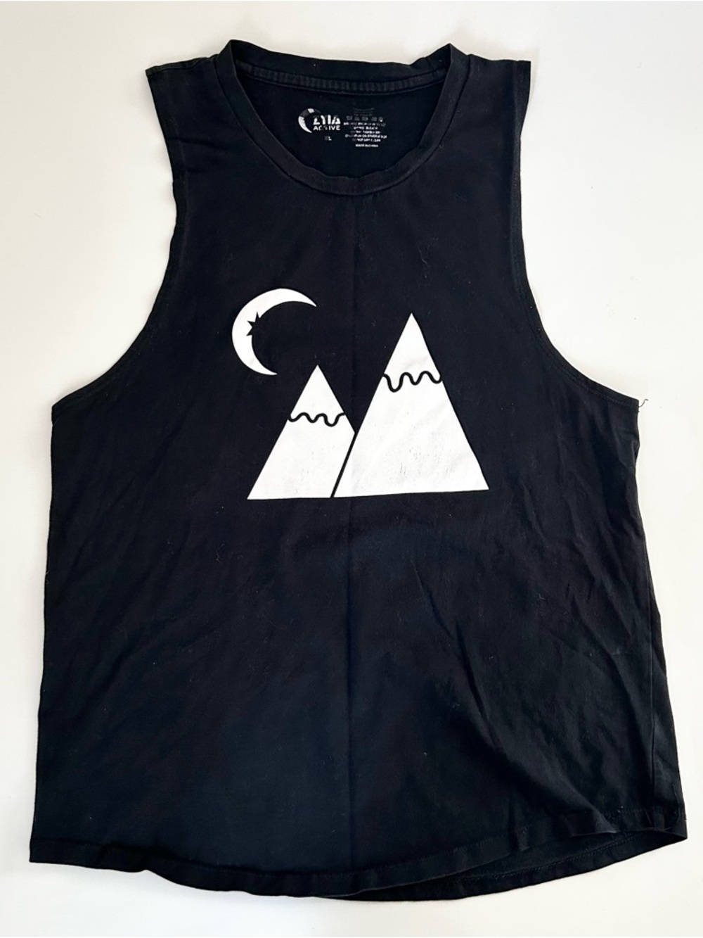 Zyia Active Black Moon & Mountain Relaxed Muscle Tank - Picture 2 of 6